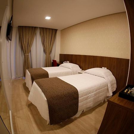 Holiday & Business Hotel - Em Frente Ao Centro De Eventos E Arena Conda Chapeco Room photo